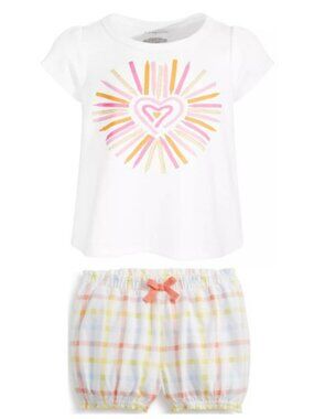 NWT. FIRST IMPRESSIONS Baby Girls Crayon Heart T-Shirt & Shorts 2-Pc Set